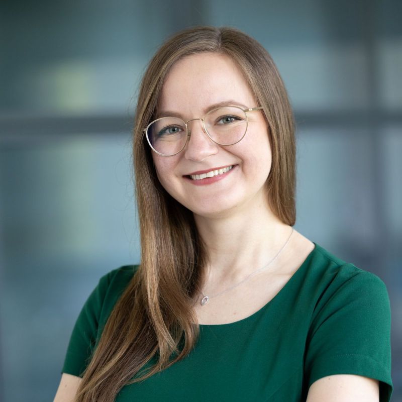 Elena Hanff